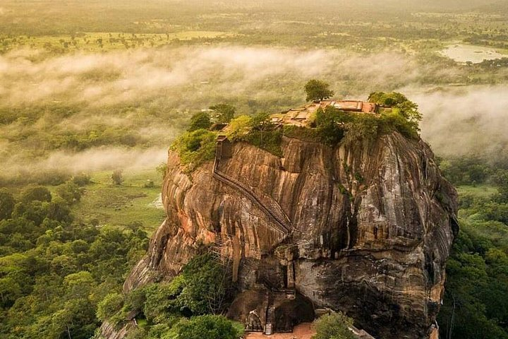 Sigiriya lion rock